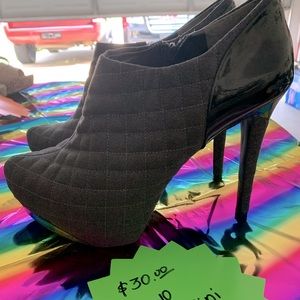 Heels great condition! Size 10.